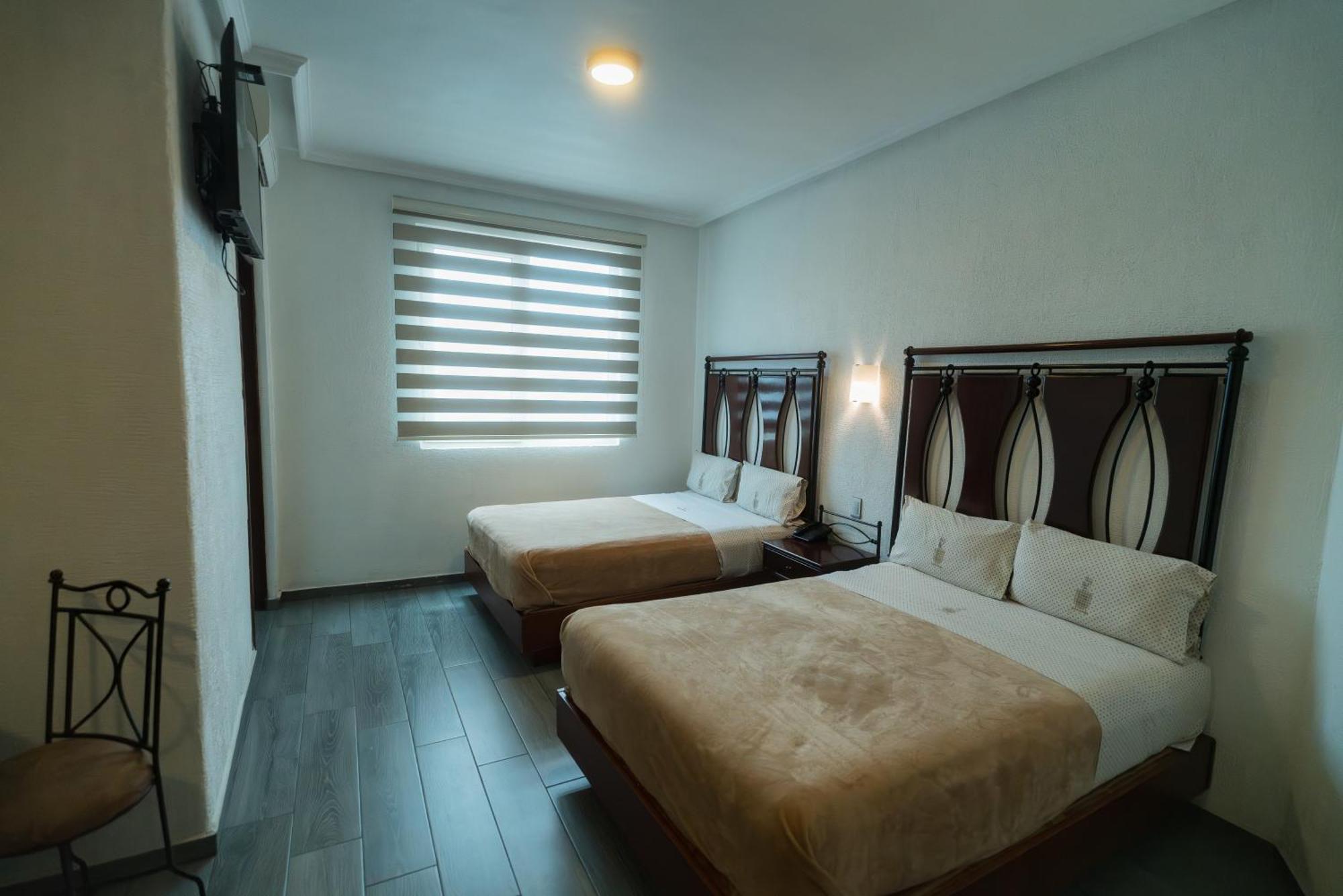 Hotel Alcazar - Guadalajara Centro Historico Экстерьер фото